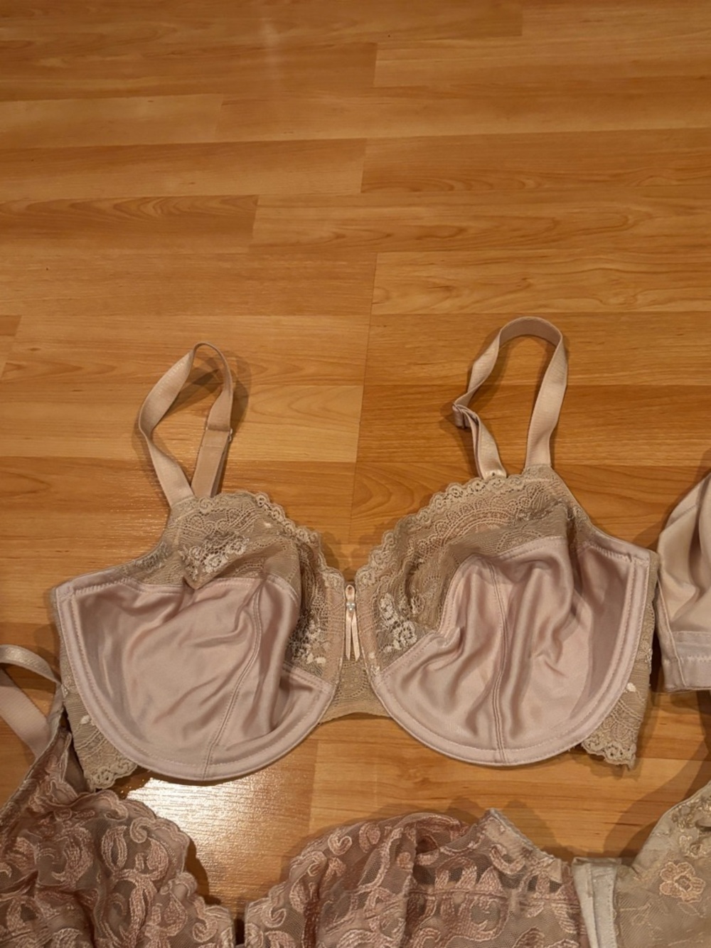 Wacoal Nude Lace Bras - Picture 2 of 6